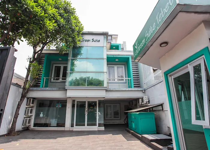 Haustierfreundliches LeGreen Suite Tebet Jakarta