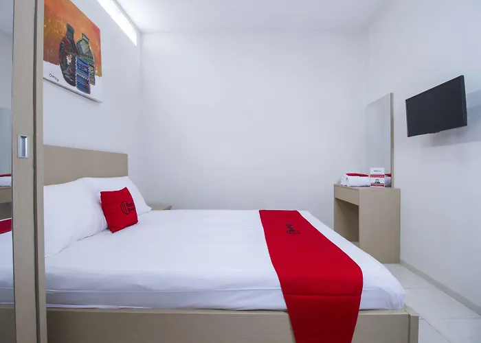 Urooms Tanah Abang Giacarta