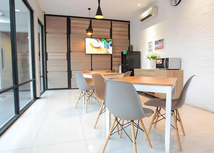 Legreen Suite Supomo Giacarta